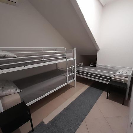 Scrapboooking Hotel Madrid Buitenkant foto